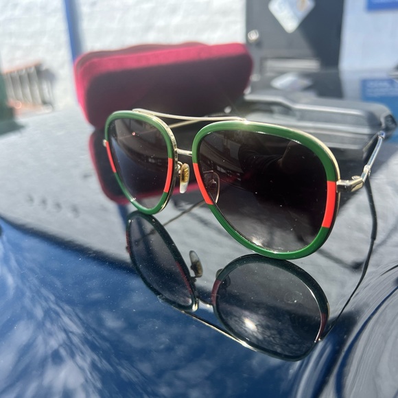 Gucci sunglasses - Picture 3 of 4